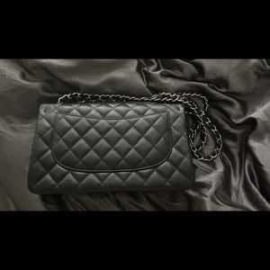 Chanel Classic Flip Jumbo